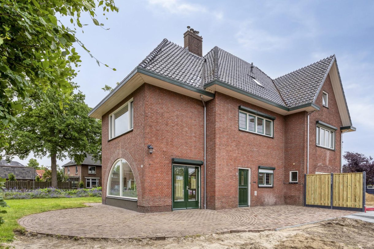 Te koop: Foto Woonhuis aan de Plein-Zuid 7 in Aalten