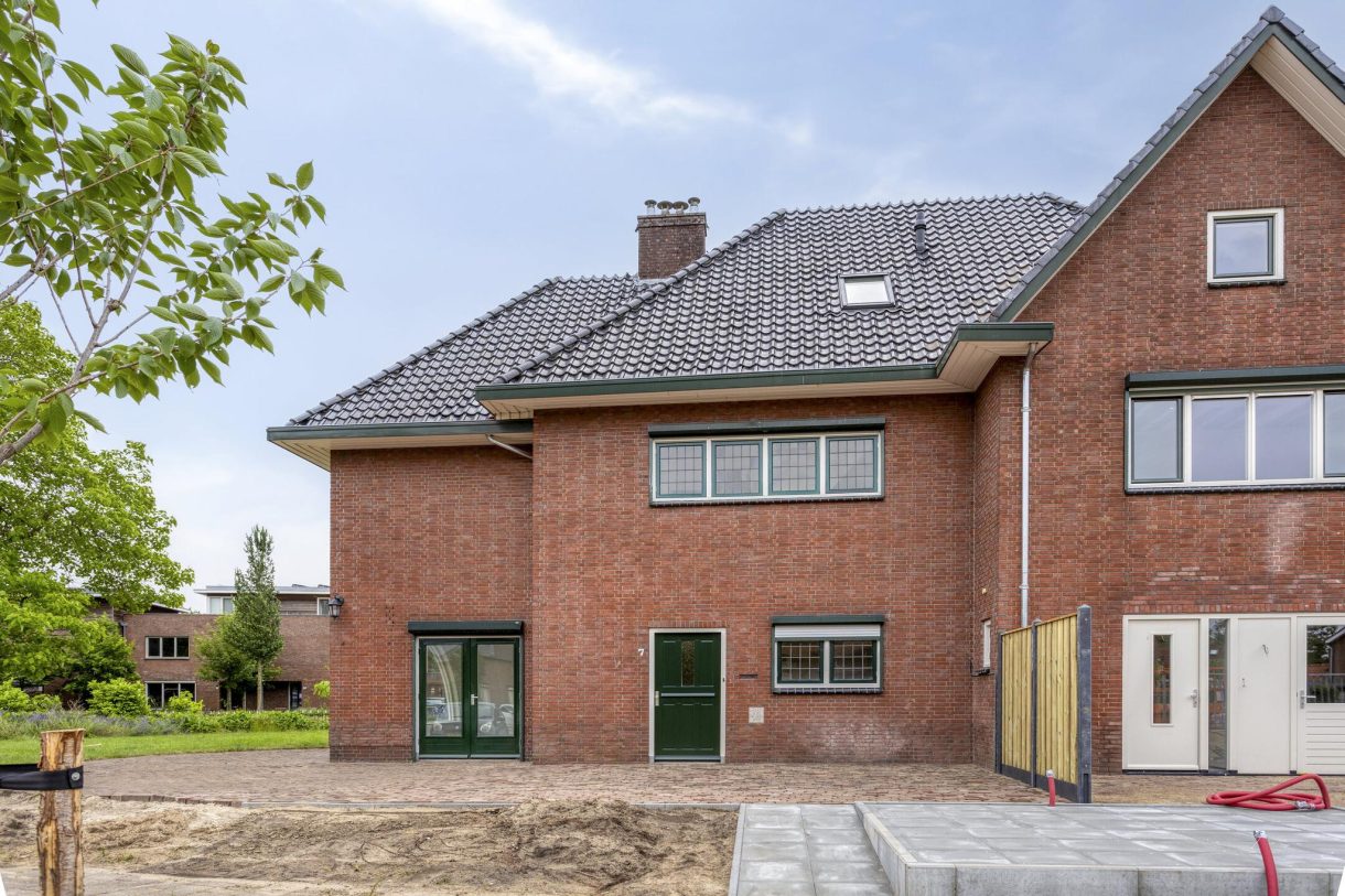 Te koop: Foto Woonhuis aan de Plein-Zuid 7 in Aalten