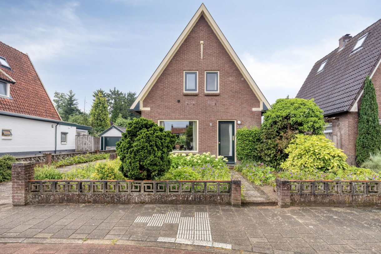 Te koop: Foto Woonhuis aan de Rijksweg 232 in Gaanderen